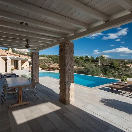 Villa Phaedrus Living: Seaview Luxury Villa Chrysanthemum Kranidi